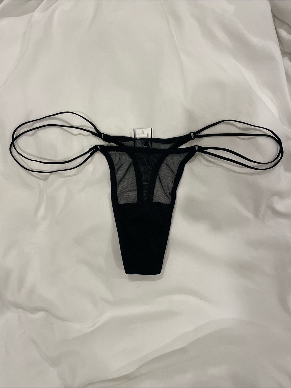 VS PINK Low Rise Micro String Thong Panty